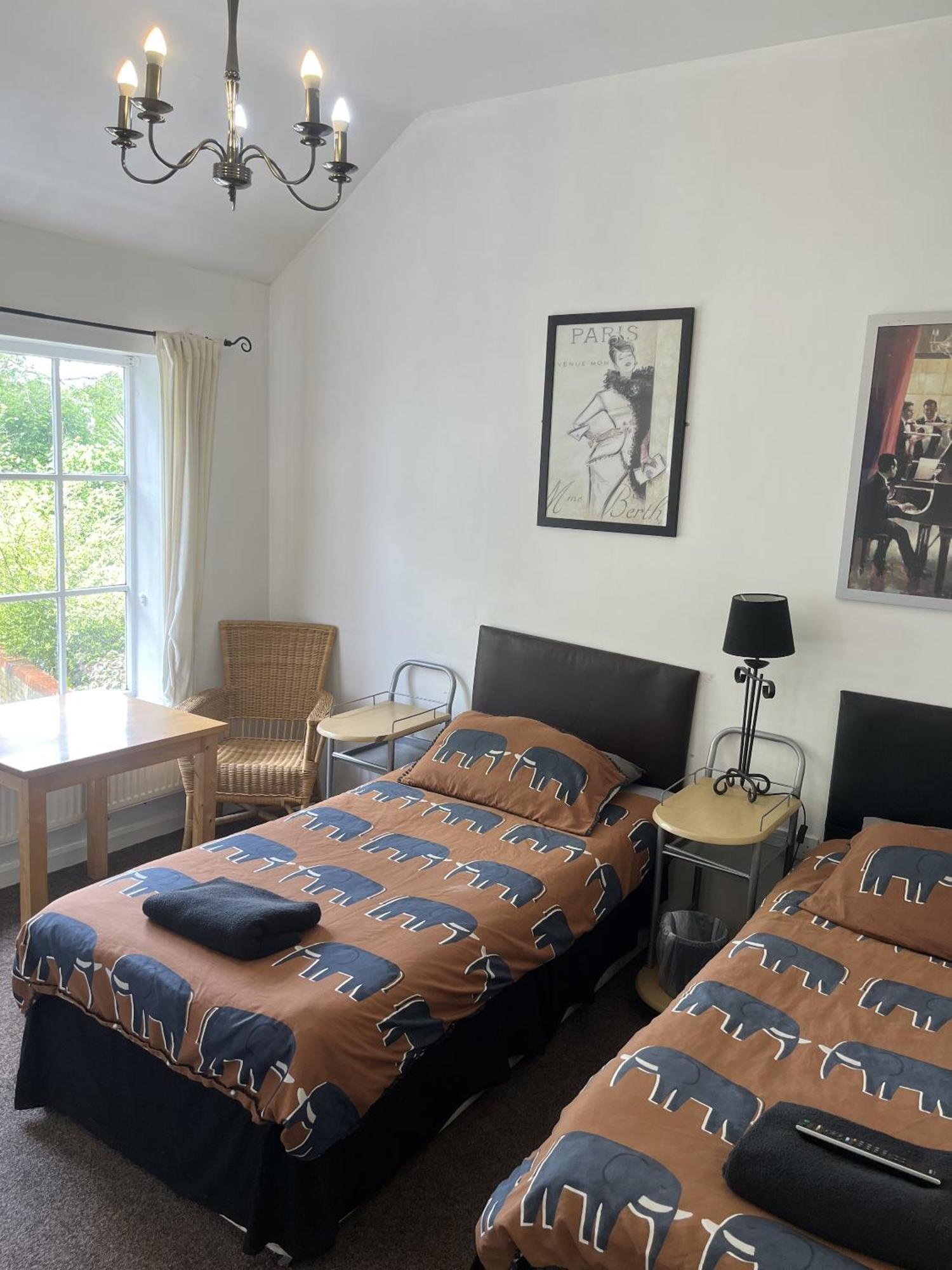 Beverley Budget Inn Room photo