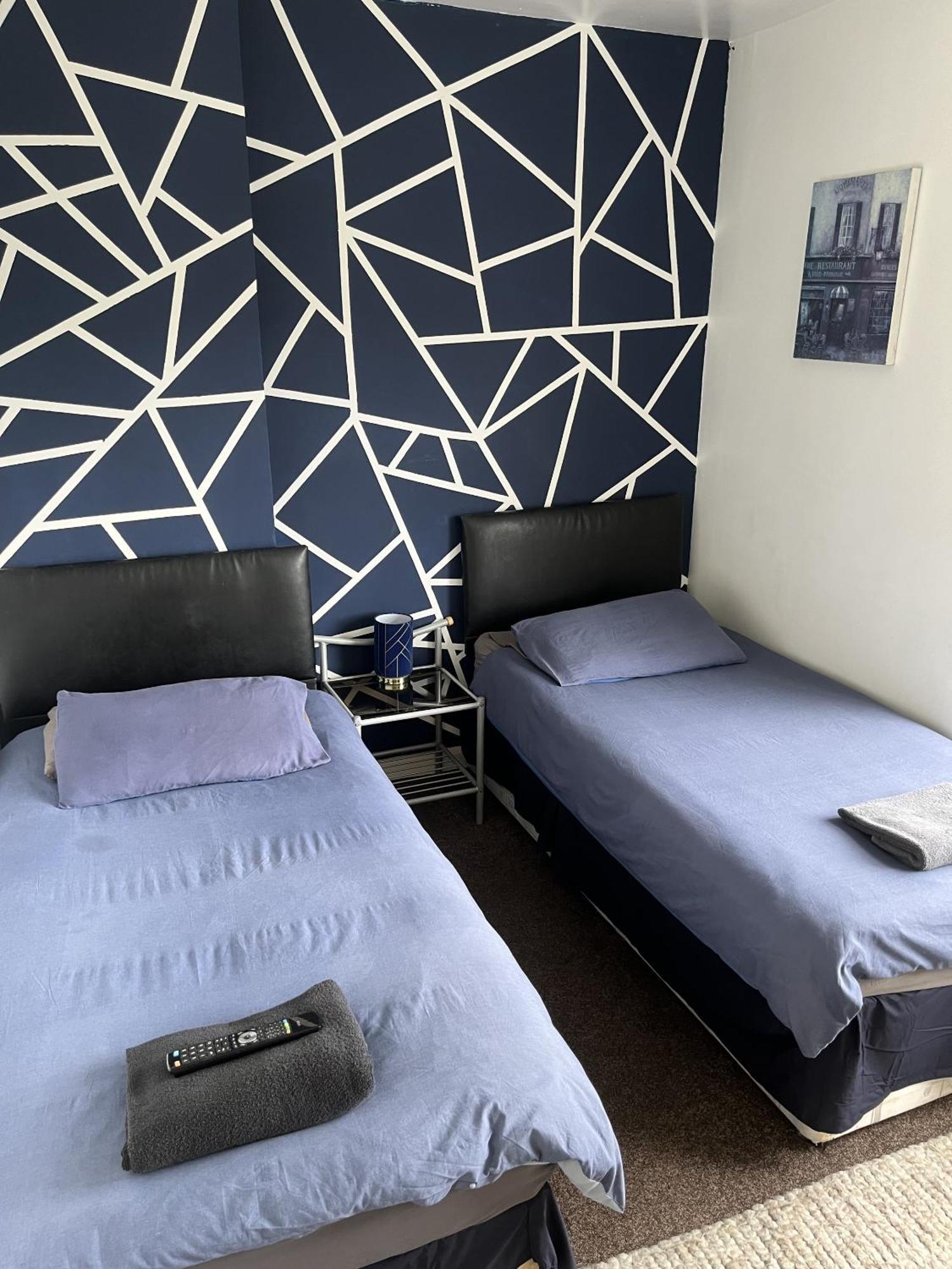 Beverley Budget Inn Room photo